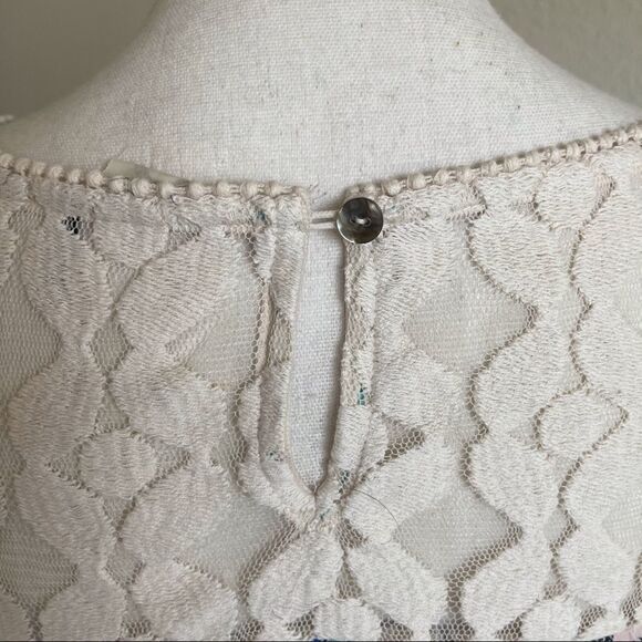 Akemi + Kin Lace Top and Blue Print Blouse - Small - Picture 3 of 8
